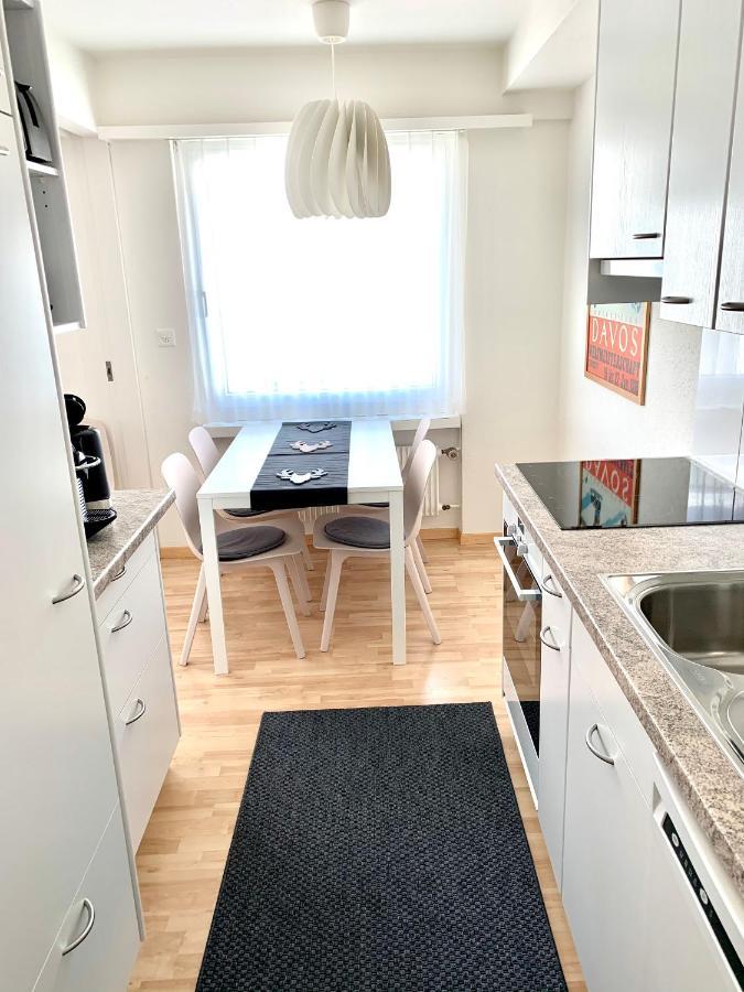 Holiday Apartment Bolgen - Close To Everything! Bolgen, Jakobshorn, Bus Stop, Train Station, Supermarket, Ski School, Ski Rentals, Restaurants And More! Νταβός Εξωτερικό φωτογραφία